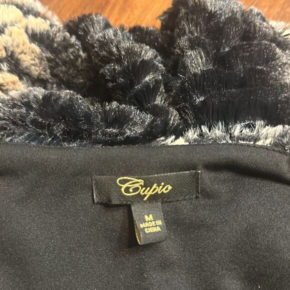 Cupio faux fur vest M (6008) - Picture 5 of 7
